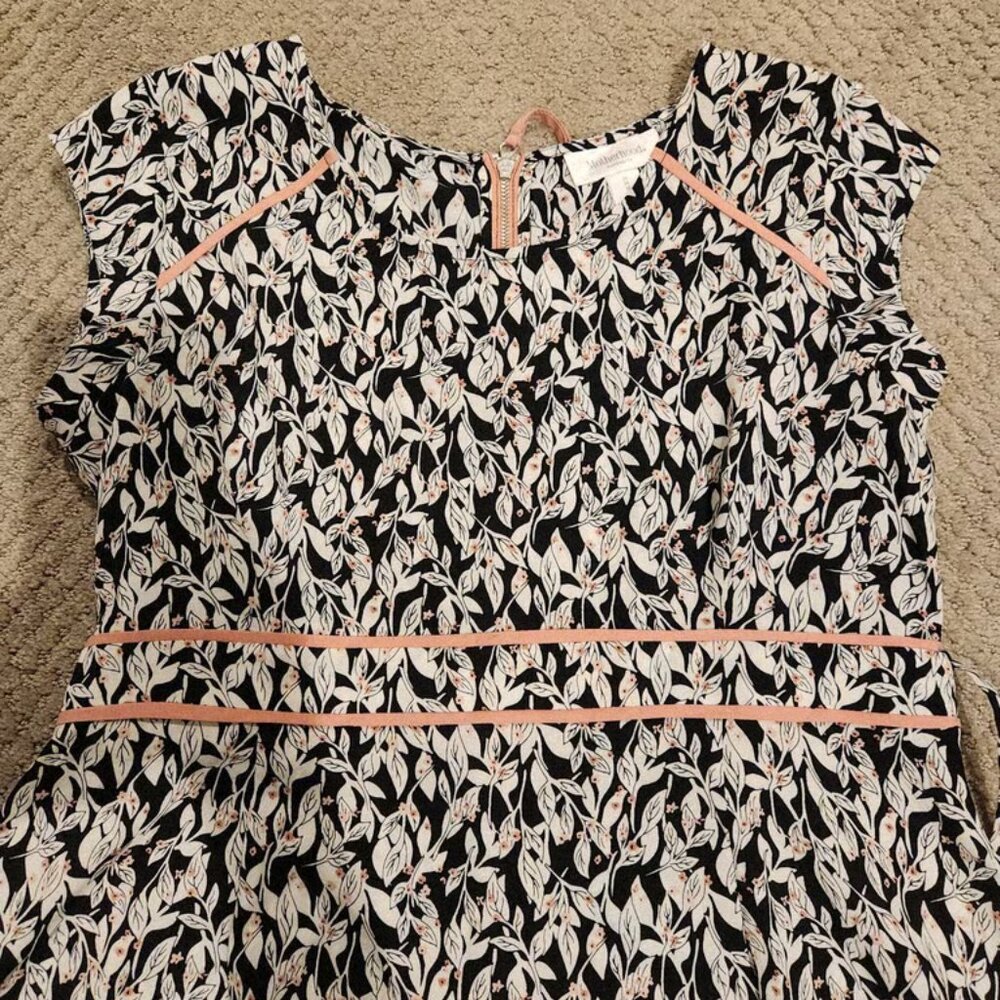 NEW Motherhood Maternity blouse. Nwot sz M